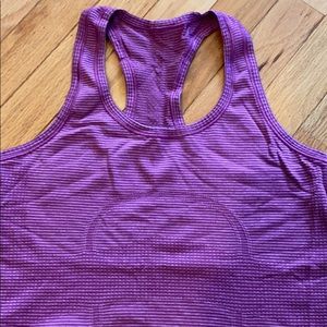 Lululemon tank